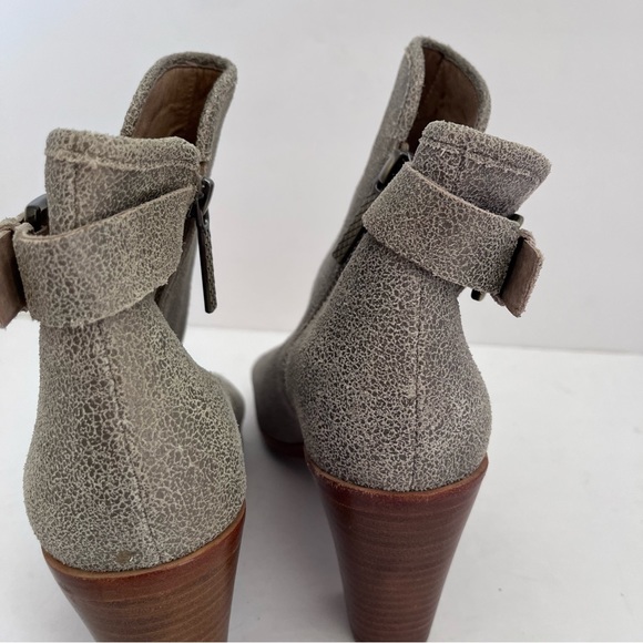 Donald J Pliner size 7.5 Kara Peep Toe Crackle Leather Ankle Bootie Heels Taupe - Picture 11 of 16